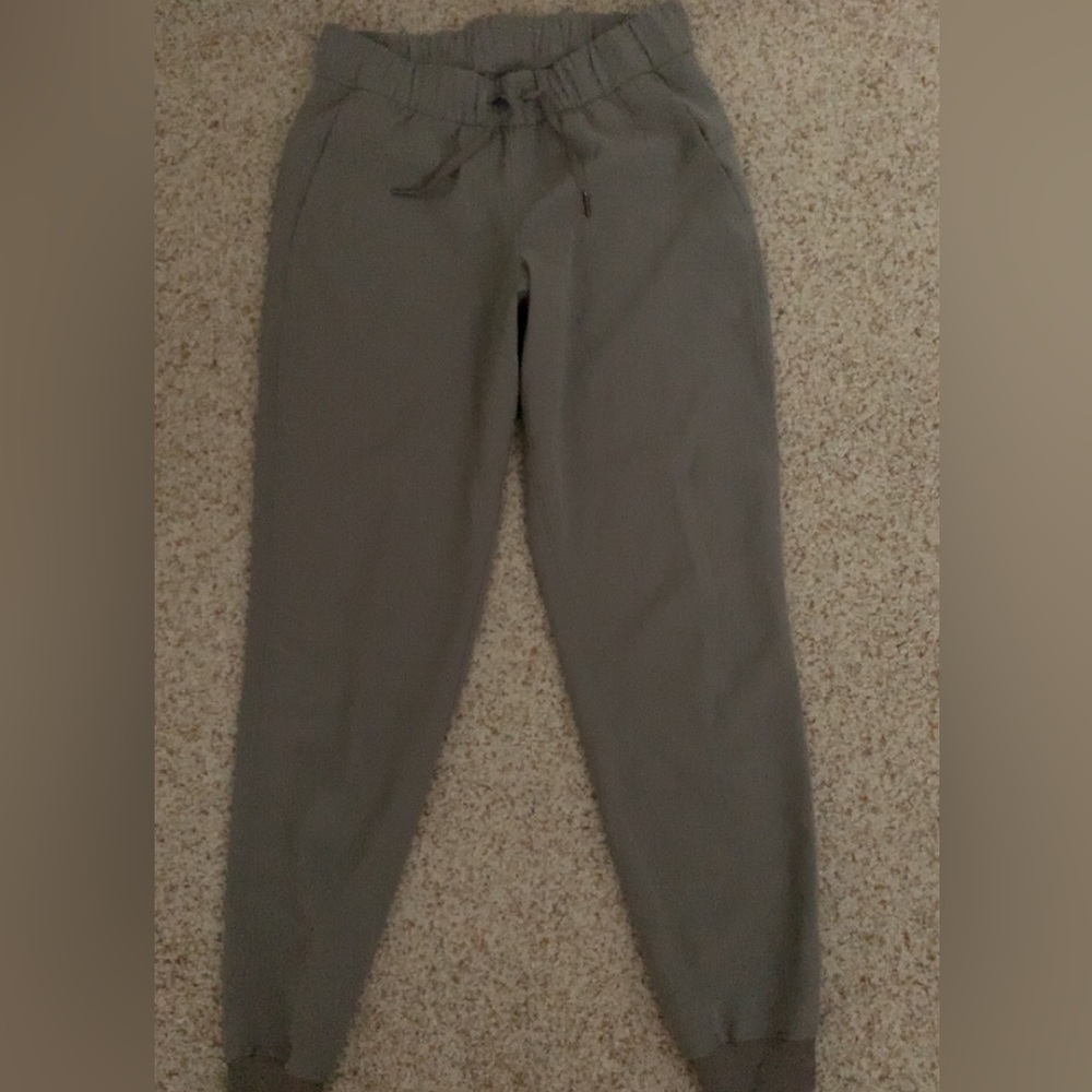 Lululemon Joggers, Size 4